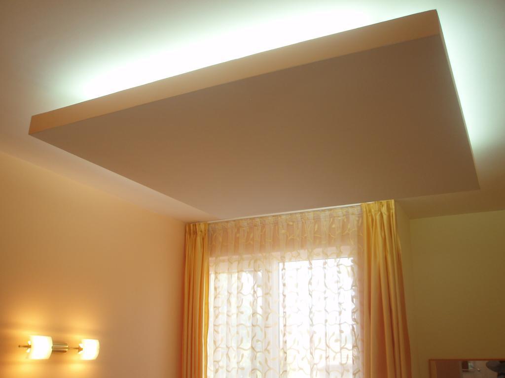 Mania Guest House Kalofer Habitación foto
