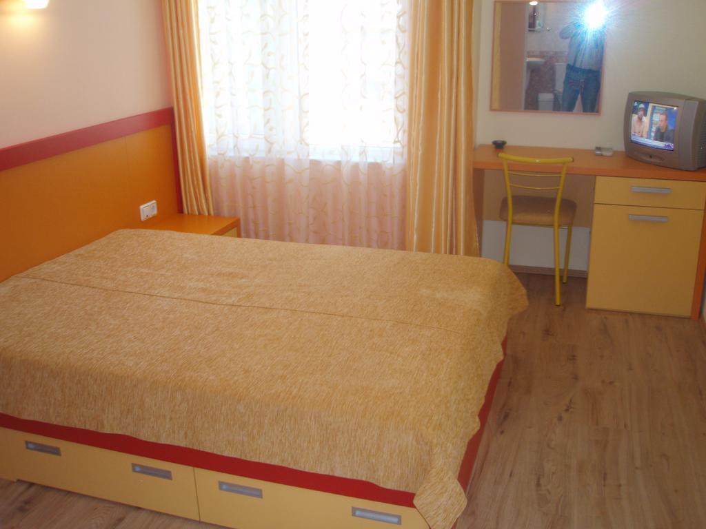 Mania Guest House Kalofer Habitación foto