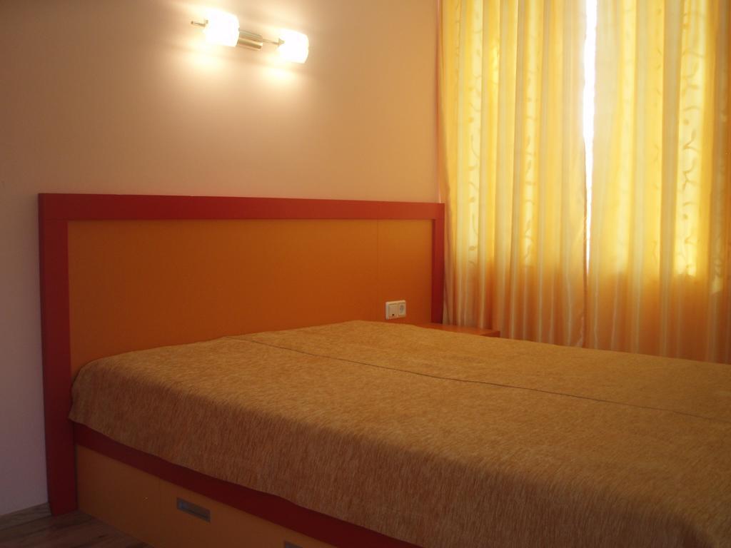 Mania Guest House Kalofer Habitación foto