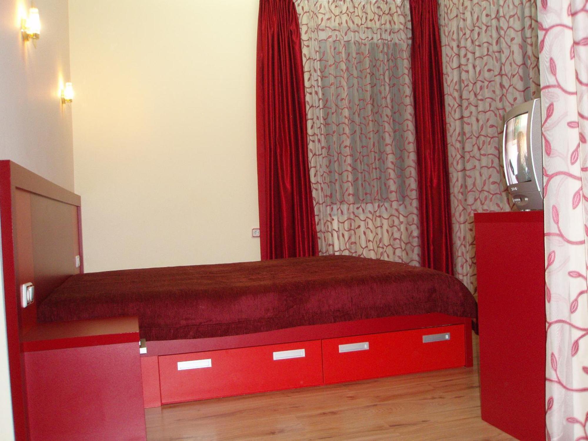 Mania Guest House Kalofer Habitación foto